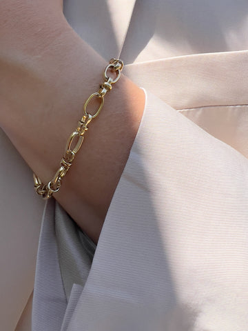 Gold Oval Link Bracelet