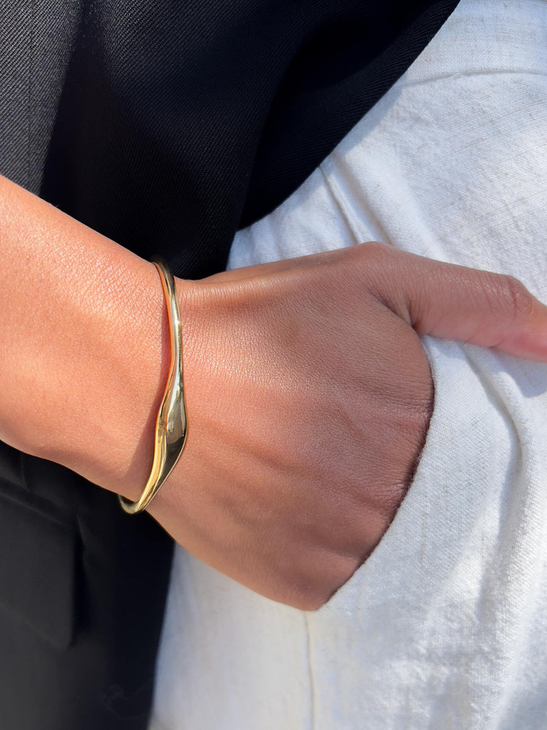 Open Water Drop Bangle