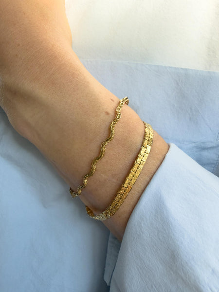 Hammered Gold Chain Bracelet